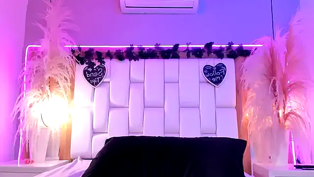 StefanyCondia's Live XXX Chat