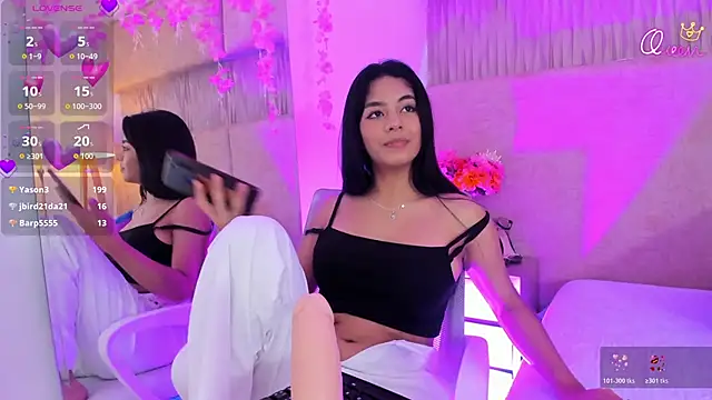 XXX chat uživo modela _kyraa_