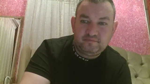 Shailadiess webkamerás műsora