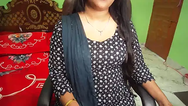 BengaliQueenStar live XXX chat