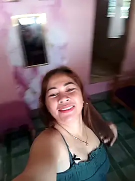 SweetChubbyMommy_02's Live XXX Chat