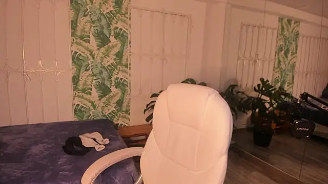 แชท XXX สดของ loly_marce