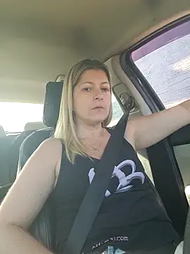 NikkiBlisss 即時 XXX 聊天