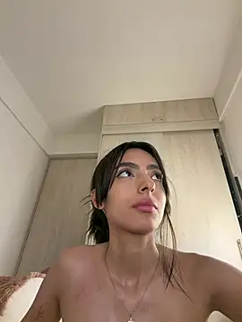 Webkamerová show ZaraLuuv