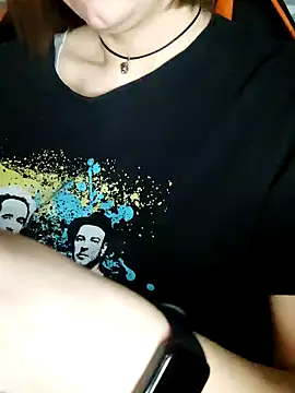 XXX chat uživo modela Aashikalaa