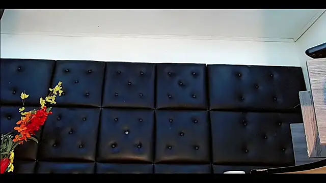 Daniela_Pink_ Live XXX-chat