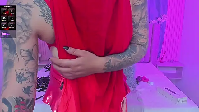 Nayla-Mouna Adlı Modelin Web Kamerası Şovu