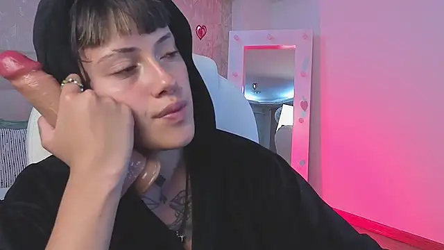 Czat XXX na żywo – _sharlotte777