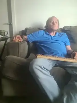 yourMasterisBored webkamerás műsora