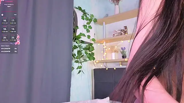 TristaRoht: онлайн-секс-чат