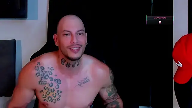 RickG_Oficial's Live XXX Chat