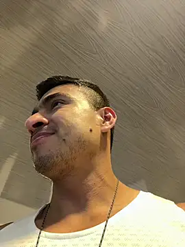 Chris_Clarck's Live XXX Chat