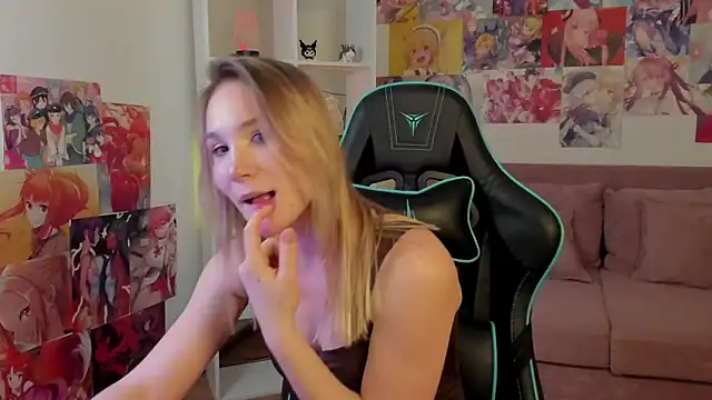 دردشة ElaraVoltage الجنسية المباشرة