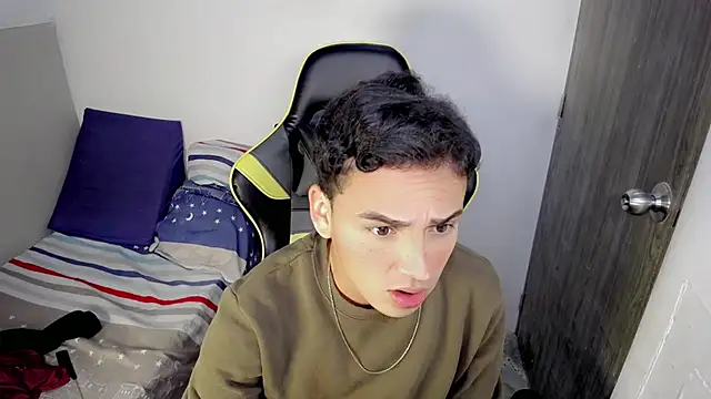 Mathias_twinkk's Live XXX Chat