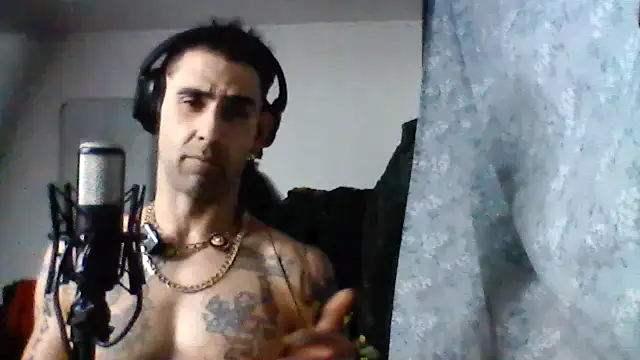 alphacloudGod webkamerás műsora