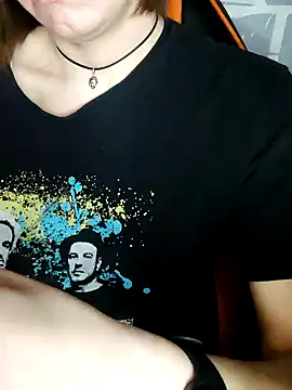 Aashikalaa Chat XXX in diretta