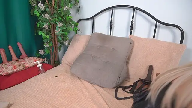 IsadoraDunkan's Live XXX Chat