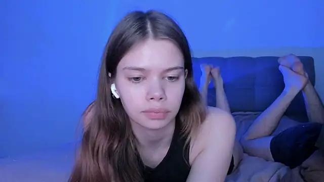 chansetolove: διαδικτυακό σόου στην κάμερα