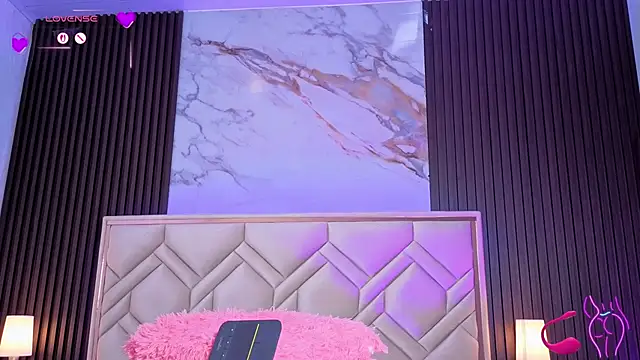 MiaaFarrel Adlı Modelin Canlı XXX Sohbeti