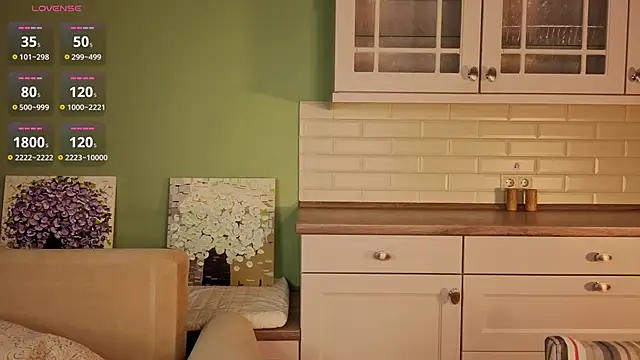 UWU_flower – Live XXX-chat