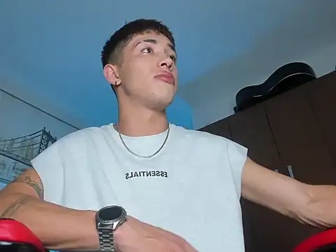 noahsaint Webcam-Show