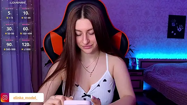 Elishka_ Live XXX Chat