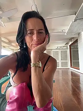 Chatroom XXX en direct de clarastrip