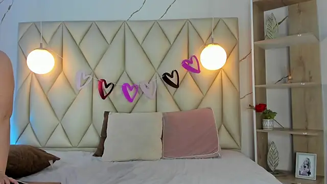 Chat +18 de angelswets ao vivo