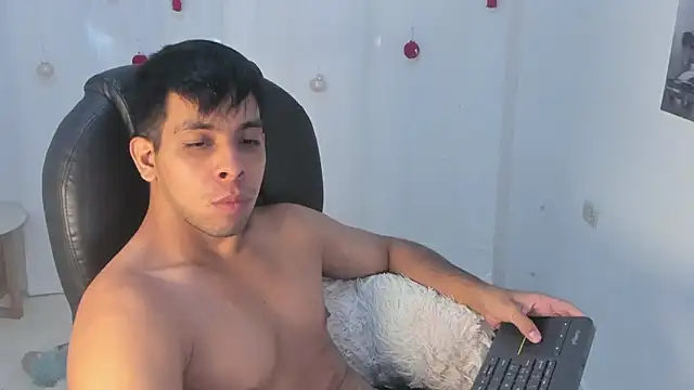 shooting_wilson Adlı Modelin Canlı XXX Sohbeti