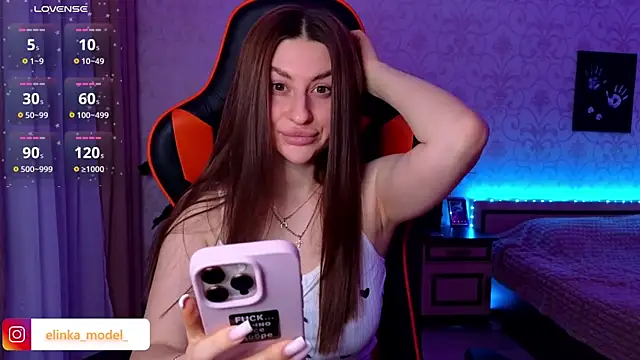 Chatroom XXX en direct de Elishka_