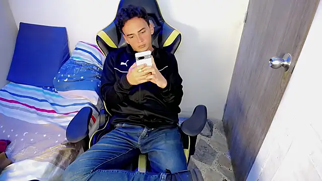 Mathias_twinkk – Naživo XXX chat