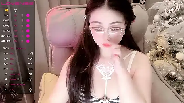 Monica-666888-'s Webcam Show