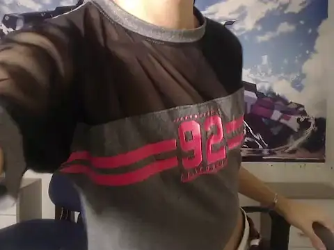 Ailanys_Miller Show in webcam