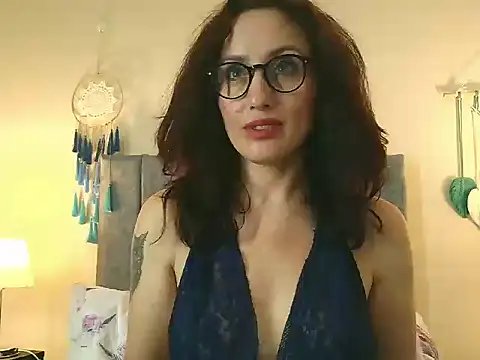 IberianMoonMK's Live XXX Chat