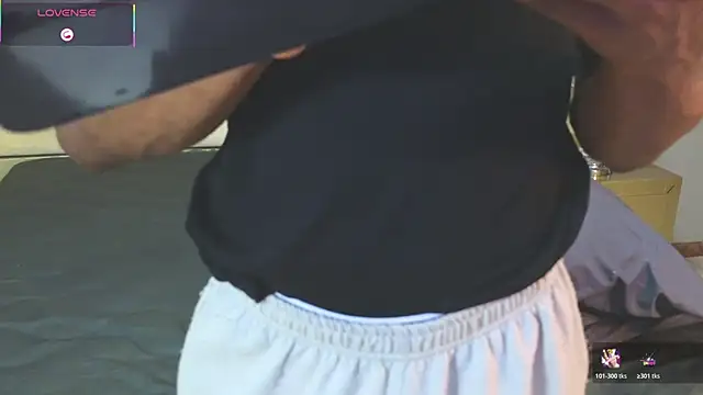 Chat XXX Live CharlesBrown_