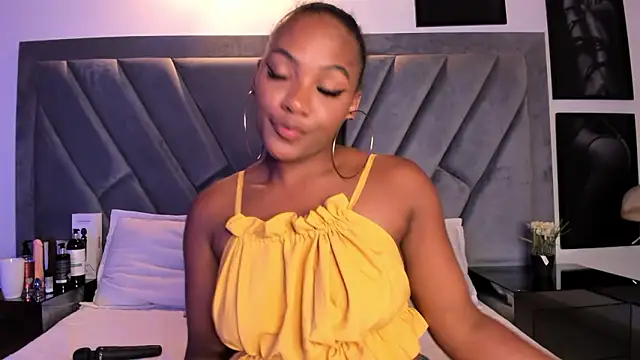 brenda_nova18's Live XXX Chat