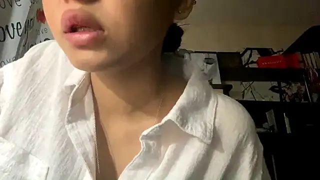 CatherineForbes Chat XXX in diretta