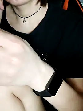 XXX chat uživo modela Aashikalaa