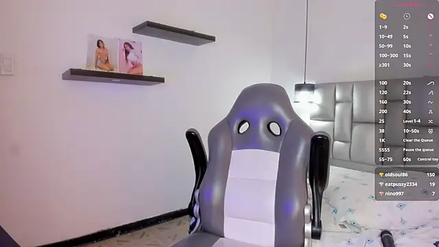 Czat XXX na żywo – KarlieMoore