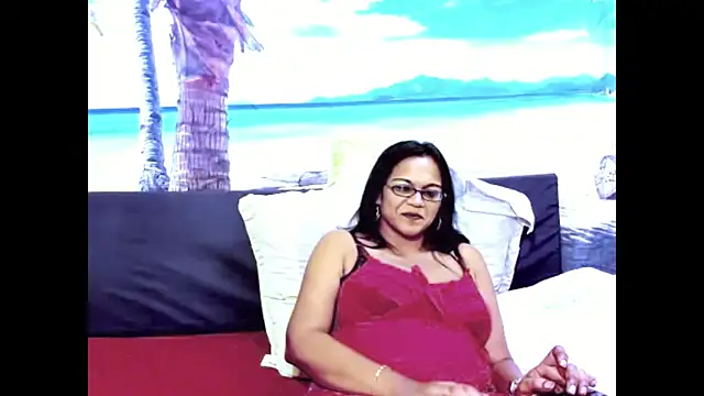 Chat +18 de indianswtbella ao vivo