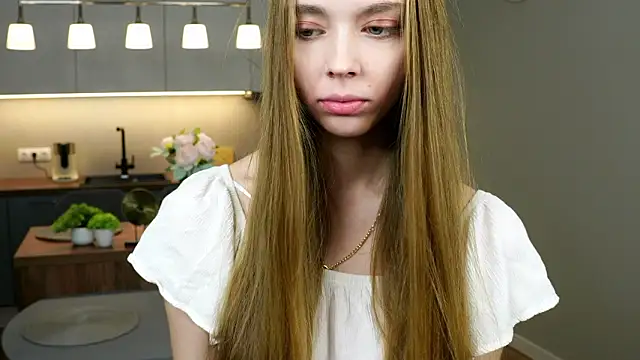 HermaFrain Adlı Modelin Canlı XXX Sohbeti