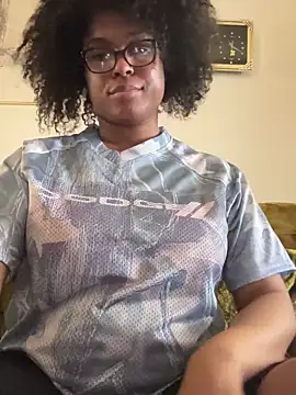 دردشة CandyLuxxxx الجنسية المباشرة