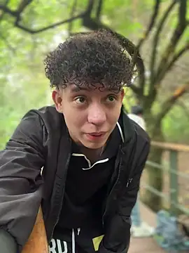 Chatroom XXX en direct de yoursexyjose