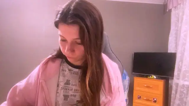 Chat +18 de LunnaBliss ao vivo