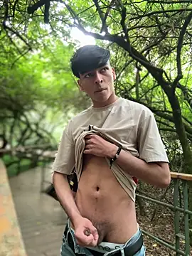 The_ConquerのライブXXXチャット