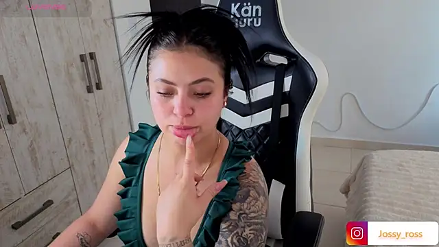 Victoryyy_'s Live XXX Chat