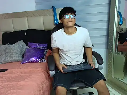 Вебкам-шоу mathias_oberlin