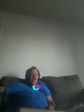 yourMasterisBored Show in webcam