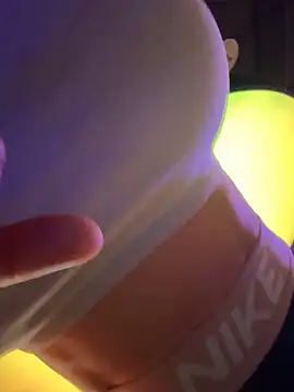 F3ckd0lllucy webcam show