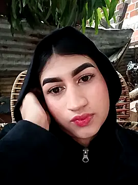 Julix_A Adlı Modelin Canlı XXX Sohbeti